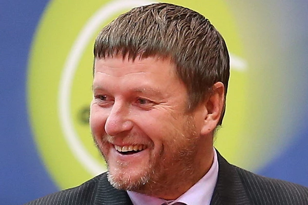 «Будущего здесь не вижу!»: Кафельников уедет из РФ